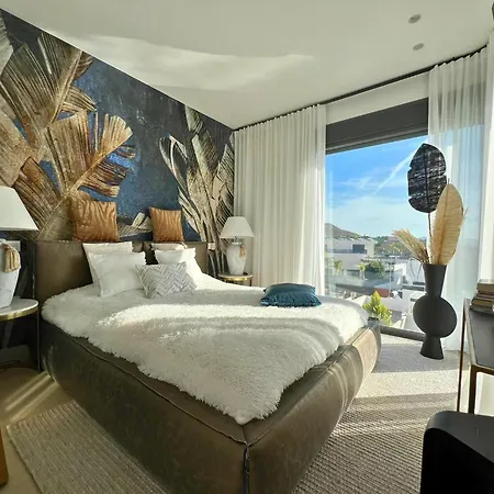 Villa Barcelona 11 *